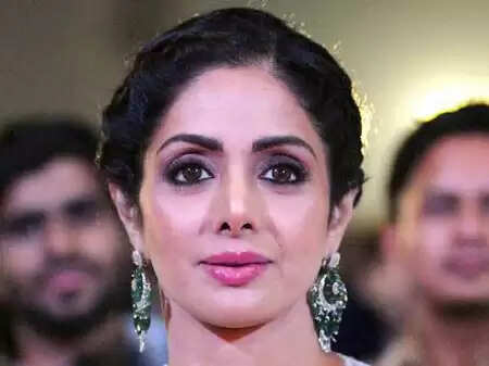 നടി ശ്രീദേവിയുടേത് ഹൃദയസ്തംഭനമല്ല, മുങ്ങിമരണം എന്ന് മെഡിക്കല് റിപ്പോര്ട്ട്, രക്തത്തില് മദ്യത്തിന്റെ അംശവും