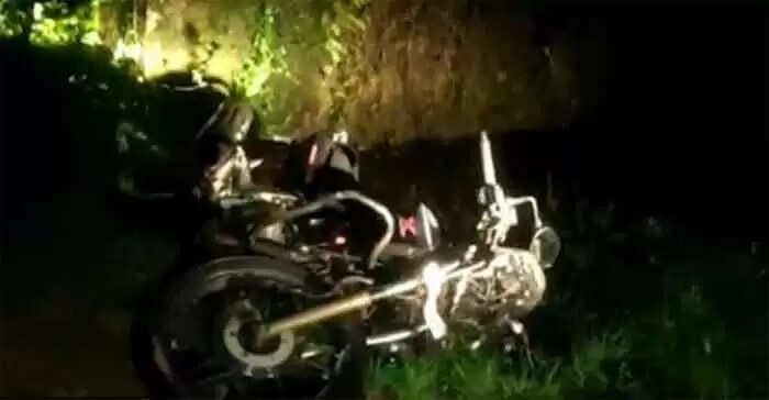 കുറ്റ്യാടിയില് ബൈകുകള് കൂട്ടിയിടിച്ച് അപകടം; 3 മരണം