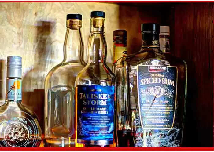 ഇനി ജവാന് 450; കുറഞ്ഞ മദ്യത്തിന് കൂടിയത് മുപ്പത് രൂപ; സംസ്ഥാനത്ത് മദ്യത്തിന്റെ പുതുക്കിയ വില പ്രസിദ്ധീകരിച്ചു; ഈ വര്ഷത്തെ അധികവരുമാനം 1000 കോടി