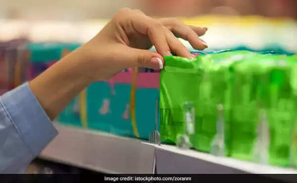 കൊല്ക്കത്ത എയര്പോര്ട്ടില് സാനിട്ടറി നാപ്കിനുകള് വില്ക്കുന്ന മെഷീന് സ്ഥാപിച്ചു