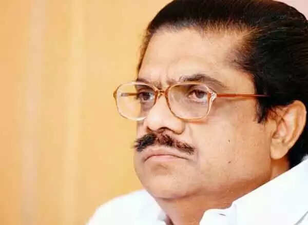 ടി.പി വധം: അന്വേഷണം സിബിഐക്ക് വിടണമെന്നാവശ്യപ്പെട്ട് മുഖ്യമന്ത്രിക്ക് വി.എം.സുധീരന്റെ കത്ത്