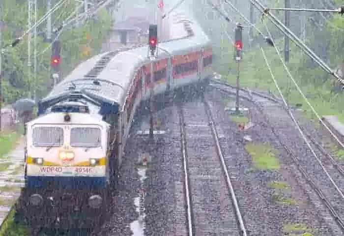 Special trains | ശബരിമല സീസൺ: പ്രത്യേക ട്രെയിനുകൾ പ്രഖ്യാപിച്ച് റെയിൽവേ; ഏതൊക്കെയെന്ന് അറിയാം
