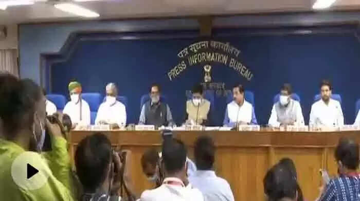 സഭയില് ബില്ലുകള് പാസാക്കിയാല് കടുത്ത പ്രതിഷേധം ഉണ്ടാകുമെന്ന് ഭീഷണിപ്പെടുത്തി; പാര്ലമെന്റ് വര്ഷകാല സമ്മേളനം തടസപ്പെടുത്തിയതിന് രാജ്യത്തെ ജനങ്ങളോട് മാപ്പ് പറയണം; പ്രതിപക്ഷത്തിനെതിരെ രൂക്ഷവിമര്ശനവുമായി സംയുക്ത വാര്ത്താ സമ്മേളനത്തില് 8 കേന്ദ്രമന്ത്രിമാര്