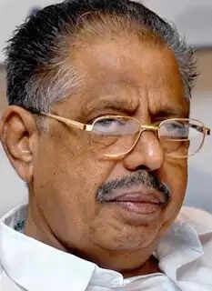 നിരക്ക് കൂട്ടി പൊതുജനത്തെ ബുദ്ധിമുട്ടിക്കില്ല: ആര്യാടന്
