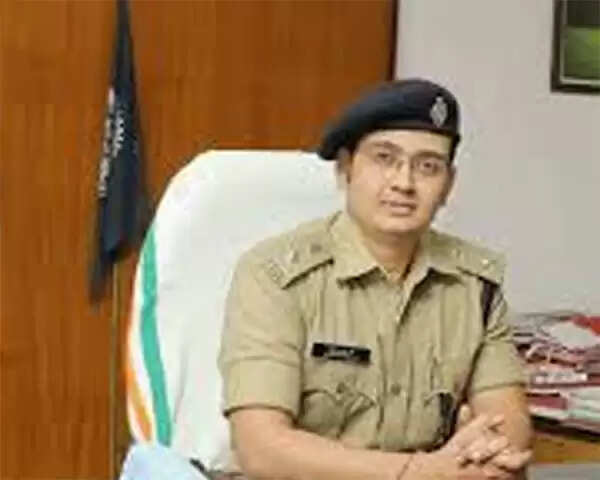 കണ്ണൂര് ജില്ലാ പൊലീസ് മേധാവി യതീഷ് ചന്ദ്രയുടെ ശബ്ദത്തില് വ്യാജ സന്ദേശം; പൊലീസ് അന്വേഷണം തുടങ്ങി