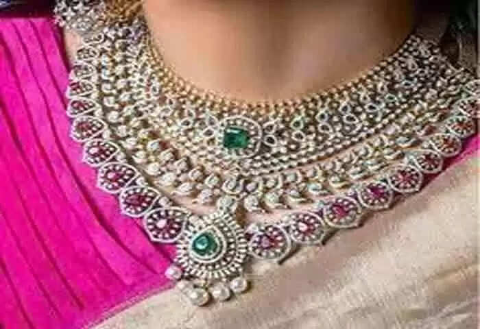 Gold Price | സംസ്ഥാനത്ത് സ്വര്ണവിലയില് മാറ്റമില്ല; പവന് 44080 രൂപ