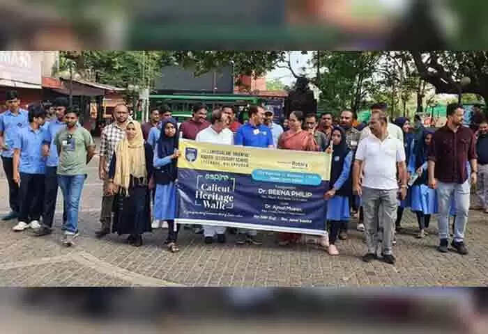 Walk | ചരിത്ര വഴിയിലൂടെ നടത്തം; പൈതൃകത്തെ തിരിച്ചറിയുമ്പോള് വ്യക്തിത്വത്തിന് മാറ്റ് കൂടും, ചരിത്രവും ചരിത്രശേഷിപ്പുകളും പുതിയ തലമുറയ്ക്ക് എക്കാലവും പ്രചോദനമാകും: മേയര് ഡോ. ബീന ഫിലിപ്