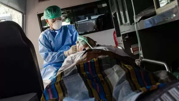 കാസര്കോട്ടെ കൊറോണ സ്ഥിരീകരിച്ച യുവാവിന്റെ റൂട്ട് മാപ്പ് തയ്യാറാകുന്നു; കൂടുതല് സമ്പര്ക്കമില്ലെന്ന് കലക്ടര്; കര്ണാടക ഡെപ്യൂട്ടി കമ്മിഷണറുമായി ആശയ വിനിമയം തുടരുന്നു