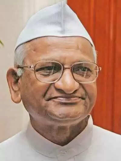 കേജ്രിവാളിന് പ്രധാനമന്ത്രി മോഹമെന്ന് ഹസാരെ