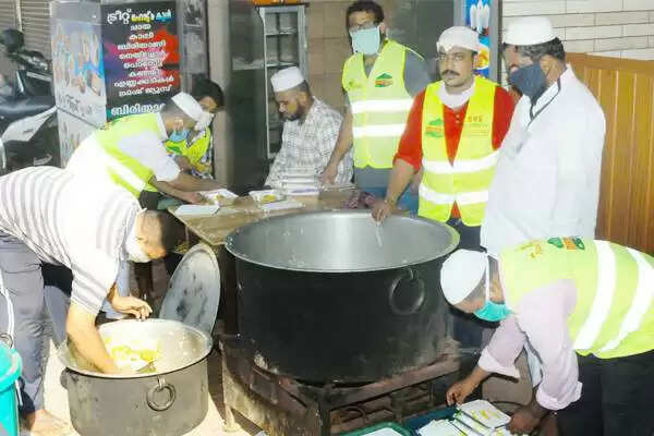 കണ്ണൂരിലെ ആശുപത്രി രോഗികള്ക്ക് ആശ്വാസകരമായി എസ് വൈ എസ് റമദാന് കിച്ചണ്