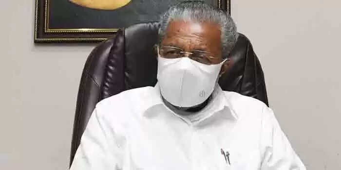 കോവിഡ് ദുരിതാശ്വാസ നിധിയിലേക്ക് സഹായങ്ങളുടെ പ്രവാഹം; 2 ലക്ഷം സംഭാവന നല്കിയ ബീഡി തെറുപ്പു തൊഴിലാളി ജനാര്ദനനെ പോലുള്ള ആളുകളുടെ പ്രവര്ത്തിയെ എത്ര തന്നെ പ്രശംസിച്ചാലും മതിയാവില്ലെന്നും ഈ സമൂഹത്തിന് വലിയ മാതൃക കാട്ടിയ അദ്ദേഹത്തിന് നന്ദിയും കടപ്പാടും അറിയിക്കുന്നുവെന്നും മുഖ്യമന്ത്രി