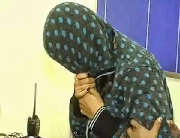 ഹൈദരാബാദിലെ വ്യഭിചാരകേന്ദ്രത്തില് സീരിയല് നടി പിടിയിലായി