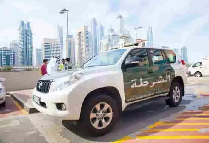 Dubai Police Warning | ദുബൈ പൊലീസ് മുന്നറിയിപ്പ്: റോഡുകളിൽ അശ്രദ്ധയും സാഹസികതയും വേണ്ട; 50,000 രൂപ വരെ പിഴ; ട്രാഫിക് നിയമ ലംഘനങ്ങൾക്ക് 81 കാറുകളും 40 ഇരുചക്ര വാഹനങ്ങളും പിടിച്ചെടുത്തു; റോഡിൽ യുവാക്കളുടെ നിരുത്തരവാദപരമായ പെരുമാറ്റങ്ങൾ തടയാൻ കൂടുതൽ ഇടപെടണമെന്ന് രക്ഷിതാക്കളോട് അഭ്യർഥന