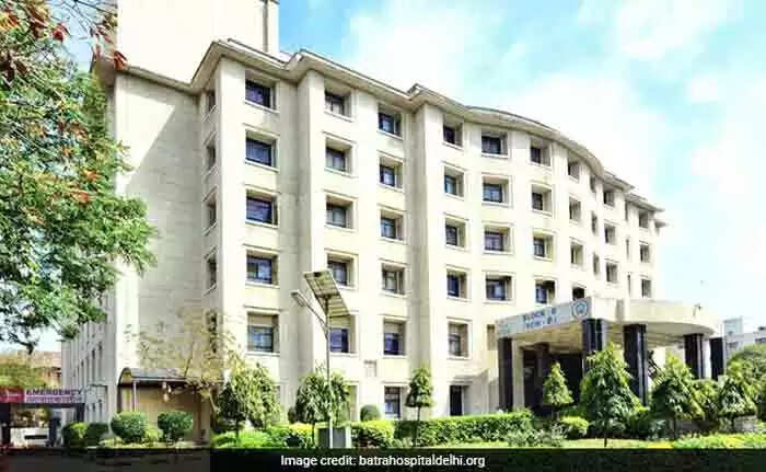 ഓക്സിജന് കിട്ടാത്തതിനെ തുടര്ന്ന് ഡെല്ഹിയിലെ ആശുപത്രിയില് മരിച്ചത് ഡോക്ടര് അടക്കം 8പേര്