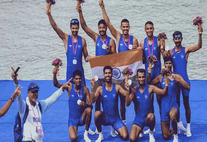 Asian Games | ഏഷ്യന് ഗെയിംസില് വെള്ളിത്തിളക്കത്തോടെ ഇന്ഡ്യയുടെ മെഡല് വേട്ട; ആദ്യ ദിനം കൊയ്തെടുത്തത് 5 എണ്ണം, ഇതില് 2 വെങ്കലവും