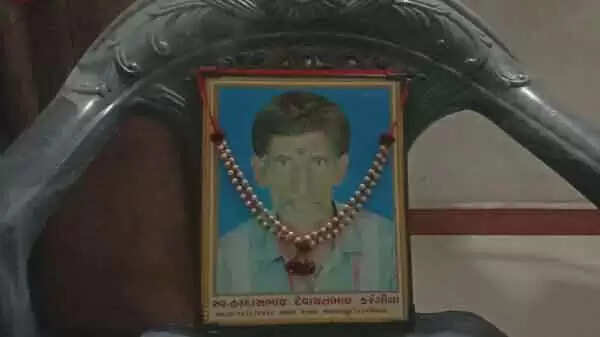 രാജ്യത്ത് കോവിഡ് സ്ഥിരീകരിക്കുന്നതിനും മുമ്പ് മരിച്ചയാള്ക്ക് ഗുജറാത്തില് 'കോവിഡ് വാക്സിന്' സെര്ടിഫികെറ്റ്; അന്വേഷണത്തിന് ഉത്തരവിട്ട് ആരോഗ്യവകുപ്പ്