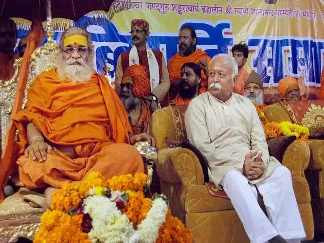 മോഡിയെ വീണ്ടും പ്രധാനമന്ത്രിയാക്കാന് ഹിന്ദുക്കള് 10 പ്രസവിക്കണം: ശങ്കരാചാര്യര്