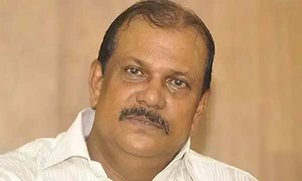 'സുരേന്ദ്രനായി വോട്ടുചോദിക്കാനെത്തിയപ്പോള് മര്ദ്ദനം'; കേസെടുക്കണമെന്നാവശ്യപ്പെട്ട് പി സി ജോര്ജ്ജിന്റെ പരാതി