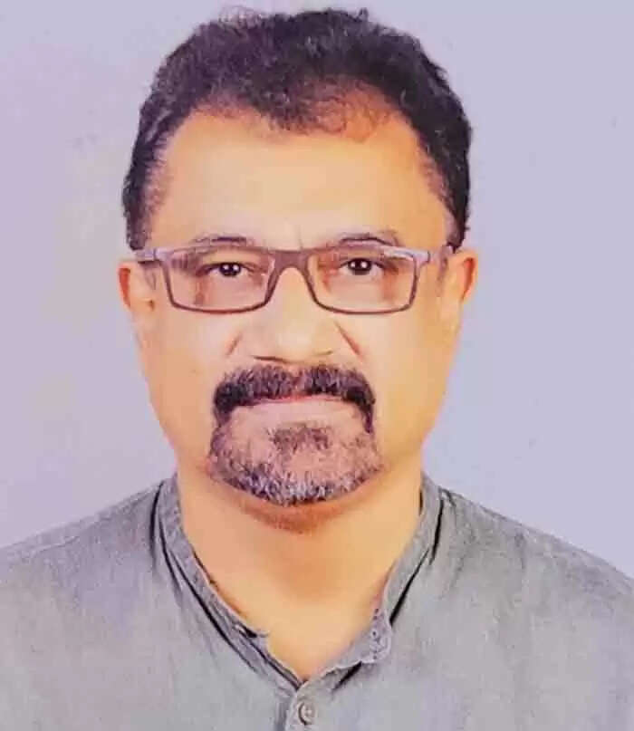 Tennis Volleyball | Tennis Volleyball | മദ്യത്തിനും മയക്കുമരുന്നിനും എതിരെ യുവതലമുറയെ പിന്തിരിപ്പിക്കുന്നതിന് കായിക വിനോദോപാധികളിലേക്ക് വിദ്യാര്ഥികളെ ആകര്ഷിക്കുന്നതിന് വിദ്യാലയങ്ങളില് ടെനീസ് വോളി ബോള് കോചിംഗ് ക്ലിനിക്