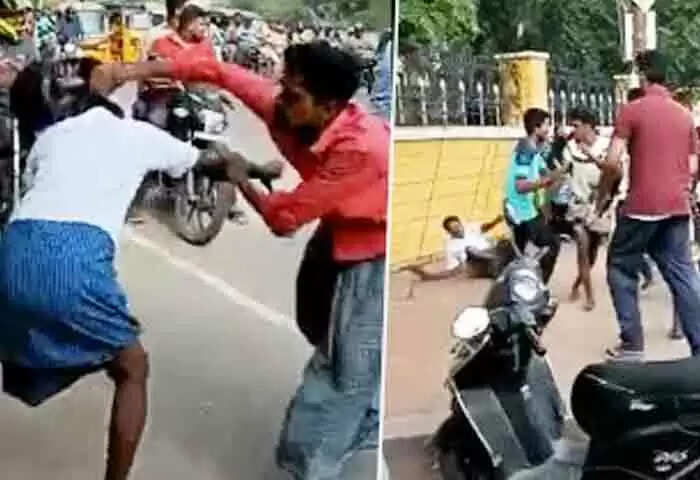 Arrested | സര്കാര് കോളജിന് പുറത്ത് അഴിഞ്ഞാടി യുവാക്കള്; 'മകളെ കൂട്ടിക്കൊണ്ടുപോകാന് വന്ന പിതാവിനെ ആക്രമിച്ചു'; വീഡിയോ വൈറല്; 6 പേര് അറസ്റ്റില്