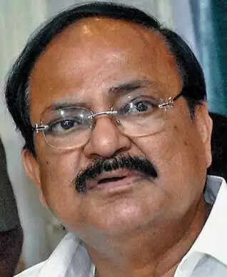 ഭരണഘടനാ ആമുഖത്തില് നിന്നും മതേതരത്വവും സോഷ്യലിസവും ഒഴിവാക്കില്ല: വെങ്കയ്യ നായിഡു