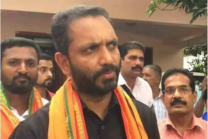 ബി ജെ പി പറയുന്നതും യാഥാര്ഥ്യവും തമ്മില് ബന്ധമുണ്ടോ? വിജയം കൊട്ടിഘോഷിക്കുമ്പോഴും നേതൃനിരയില് മുറുമുറുപ്പ്; മുതിര്ന്ന നേതാക്കളെ അവഗണിച്ചും അവഹേളിച്ചും പ്രചരണരംഗത്ത് നിന്ന് അകറ്റി നിര്ത്തിയും തന്പ്രമാണിത്തം കാണിക്കുന്ന കെ സുരേന്ദ്രന് പരാജയത്തിന്റെ ഉത്തരവാദിത്തം ഏറ്റെടുത്തു രാജി വെക്കണമെന്ന് കേന്ദ്ര നേതൃത്വത്തോട് കൃഷ്ണദാസ്-ശോഭ പക്ഷങ്ങള്