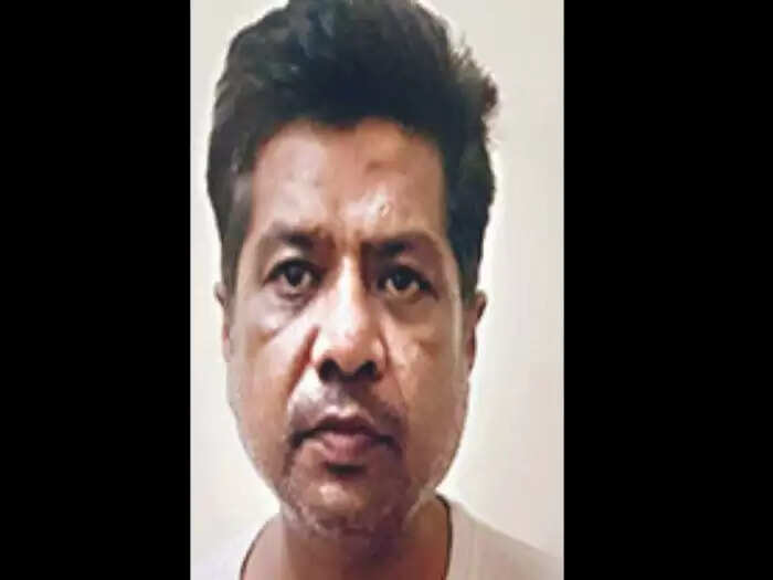 25 ലക്ഷം ലോണെടുത്തത് തിരിച്ചടച്ചില്ല; യുവാവിനെ തട്ടിക്കൊണ്ടുപോയി കൊലപ്പെടുത്തി മൃതദേഹം റോഡിലുപേക്ഷിച്ചു