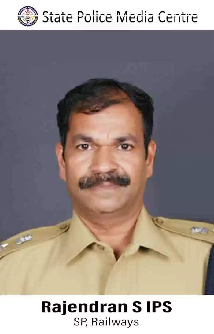 11 മുതിര്ന്ന പൊലീസ് ഓഫീസര്മാര് തിങ്കളാഴ്ച വിരമിക്കുന്നു