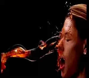 പെണ്കുട്ടിക്ക് നേരെ ആസിഡ് ഒഴിച്ച മധ്യവയസ്കന് ആത്മഹത്യ ചെയ്തു