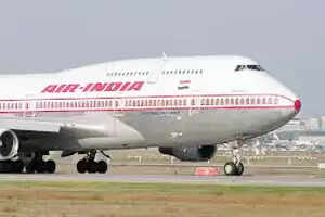 പൈലറ്റുമാര് എത്തിയില്ല: എയര് ഇന്ത്യയുടെ കൊച്ചി-റിയാദ് വിമാന സര്വീസ് മുടങ്ങി