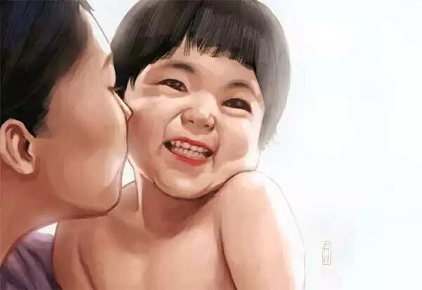 ഭര്ത്താവിനെയും മകനെയും വെട്ടിക്കൊലപ്പെടുത്തിയ സ്ത്രീയെ മറ്റൊരു മകനോടൊപ്പം പൊതുകിണറ്റില് മരിച്ച നിലയില് കണ്ടെത്തി