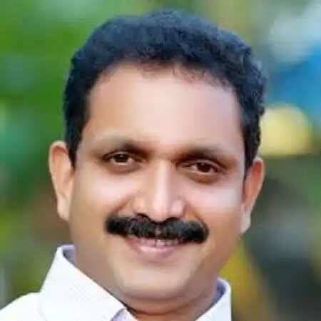 സിപിഎമ്മിനെ നേരിടാന് കോണ്ഗ്രസിന്റെ പിന്തുണ തേടി ബിജെപി നേതാവ് കെ സുരേന്ദ്രന്