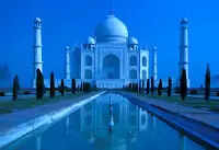 നവംബര് 13ന് രാത്രി താജ്മഹലിന് നീലനിറമാകും