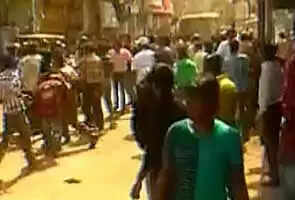 കോണ്ഗ്രസ്തൃണമുല് വിദ്യാര്ത്ഥി സംഘട്ടനം: ഏറ്റുമുട്ടലില് എസ്.ഐ കൊല്ലപ്പെട്ടു