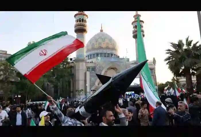 Conflict | ഇറാനെതിരെ ആക്രമണത്തിനൊരുങ്ങി ഇസ്രാഈൽ; തിരിച്ചടിച്ചാൽ സെക്കൻഡിനുള്ളിൽ പ്രതികരിക്കുമെന്ന് ഇറാൻ; മേഖലയിൽ യുദ്ധഭീതി ശക്തമായി