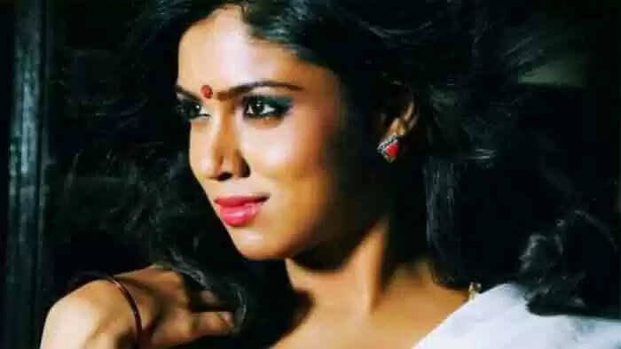 കന്നട ബിഗ് ബോസ് 7 മത്സരാര്ഥിയും നടിയുമായ ചൈത്ര കോട്ടുരു ഫിനോയില് കഴിച്ച് ആത്മഹത്യയ്ക്ക് ശ്രമിച്ചു