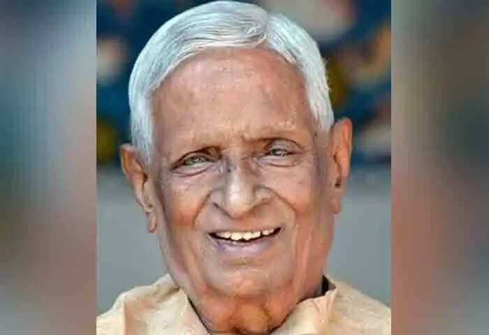 Obituary | മാഹി മലയാള കലാഗ്രാമം സ്ഥാപകനും മാനജിങ് ട്രസ്റ്റിയുമായ എ പി കുഞ്ഞിക്കണ്ണന് വിടവാങ്ങി; സാംസ്കാരിക ലോകത്ത് തന്റേതായ കയ്യൊപ്പ് ചാർത്തിയ പ്രതിഭ; ആത്മബന്ധമുള്ള സുഹൃത്തിനെയാണ് നഷ്ടമായതെന്ന് മുഖ്യമന്ത്രി
