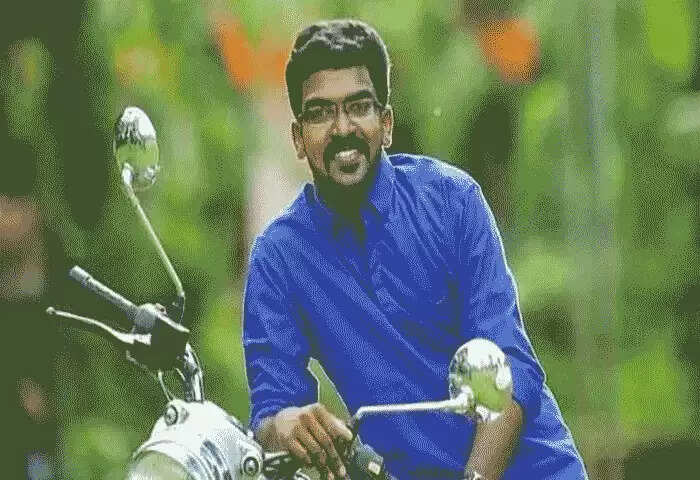 Cheating Case | നിയമന തട്ടിപ്പുകേസില് അഖില് സജീവും ലെനിന് രാജും പ്രതികളാകുമെന്ന് പൊലീസ്; ചുമത്തിയിരിക്കുന്നത് വഞ്ചന, ആള്മാറാട്ടം എന്നീ കുറ്റങ്ങള്