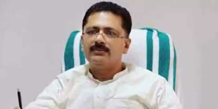 മന്ത്രി കെ ടി ജലീലിന്റെ വാട്സ് ആപ്പ് മുസ്ലിം ലീഗ് ഐടി സെല് ഹാക്ക് ചെയ്തു എന്ന വെളിപ്പെടുത്തല് അതീവ ഗുരുതരം; സമഗ്ര അന്വേഷണം വേണമെന്ന് ഡിവൈഎഫ്ഐ