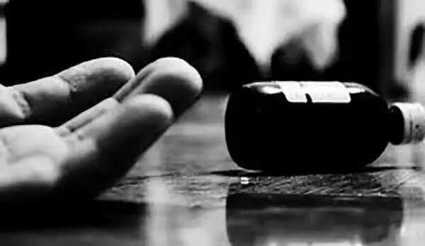 ദുബൈ ക്യാമ്പസില് ഇന്ത്യന് വിദ്യാര്ത്ഥി കെട്ടിടത്തിന് മുകളില് നിന്നും വീണ് മരിച്ചു