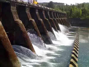 കണ്ണൂര് പഴശ്ശി ഡാം തകര്ച്ചാ ഭീഷണിയില്