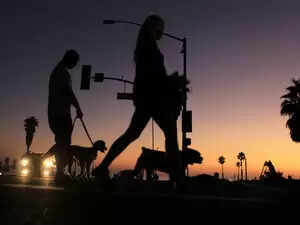 ഏഴ് ഉത്തരേന്ത്യന് സംസ്ഥാനങ്ങളില് വൈദ്യുതി നിലച്ചു; ജനജീവിതം സ്തംഭിച്ചു