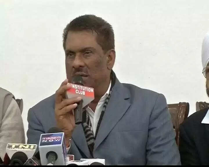 കേജരിവാള് സര്ക്കാരിനെ അട്ടിമറിക്കാന് ബിജെപി 30 കോടി വാഗ്ദ്ദാനം ചെയ്തതായി എ.എ.പി