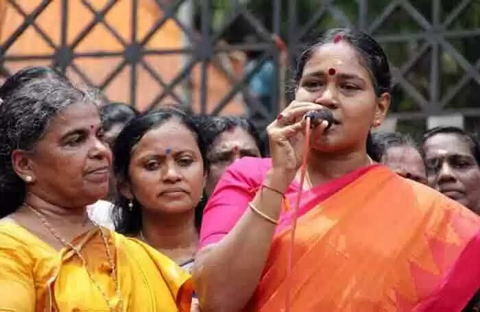 മുഖ്യമന്ത്രി പിണറായി വിജയന് അയ്യപ്പശാപത്തെ ഭയം; അമ്പലപ്പുഴ പാല്പായസ വഴിപാട് നേര്ന്ന് ഭാര്യ, സിപിഎമിലുളളത് അസുരന്മാരാണെന്നും ശോഭ സുരേന്ദ്രന്