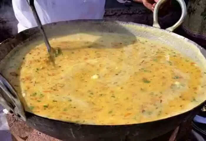 Student Died | സ്കൂളില് ഉച്ച ഭക്ഷണത്തിന്റെ ഭാഗമായി തയ്യാറാക്കിയ തിളച്ച സാമ്പാര് ചെമ്പിലേക്ക് വീണ് പൊള്ളലേറ്റ രണ്ടാം ക്ലാസ് വിദ്യാര്ഥിനി മരിച്ചു; 7 പേര്ക്കെതിരെ കേസെടുത്തു