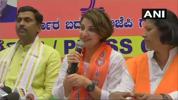 പ്രമുഖനടി ഭാവനാ ബി ജെ പിയില് ചേര്ന്നു