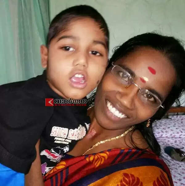 ഇളം വിലാപങ്ങളില് ഇടനെഞ്ചു പൊട്ടി ശിശുസൗഹൃദ ജില്ല