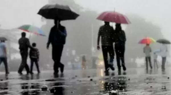 സംസ്ഥാനത്തെ മഴ; പകര്ച്ചവ്യാധി മുന്നറിയിപ്പുമായി ആരോഗ്യവകുപ്പ്