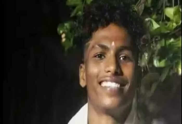 Accidental Death | ബൈകും ടാങ്കര് ലോറിയും കൂട്ടിയിടിച്ചുണ്ടായ വാഹനാപകടത്തില് പരുകേറ്റ് ചികില്സയിലായിരുന്ന യുവാവ് മരിച്ചു