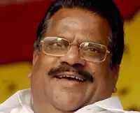 ഒരു ജഡ്ജി കോണ്ഗ്രസ് ആസ്ഥാനത്ത് അലഞ്ഞുതിരിയുന്നു